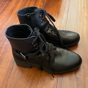 Giani Bernini leather man made upper balance man made boots